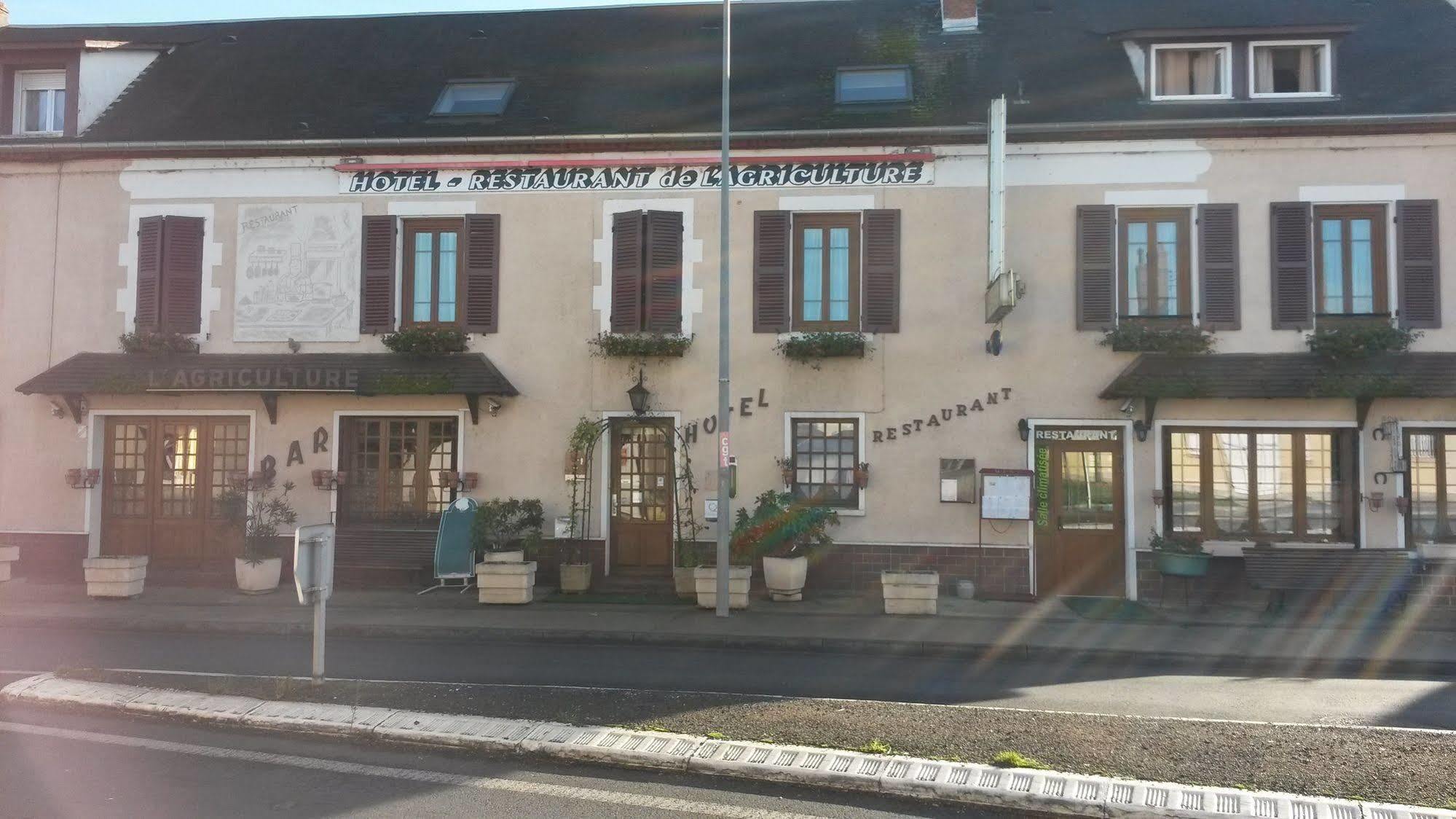 Hotel De L'Agriculture ديسيزو المظهر الخارجي الصورة